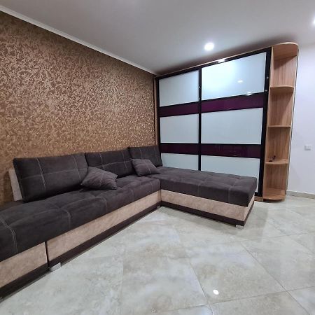 127-Avenue Apartment Çernivtsi Dış mekan fotoğraf