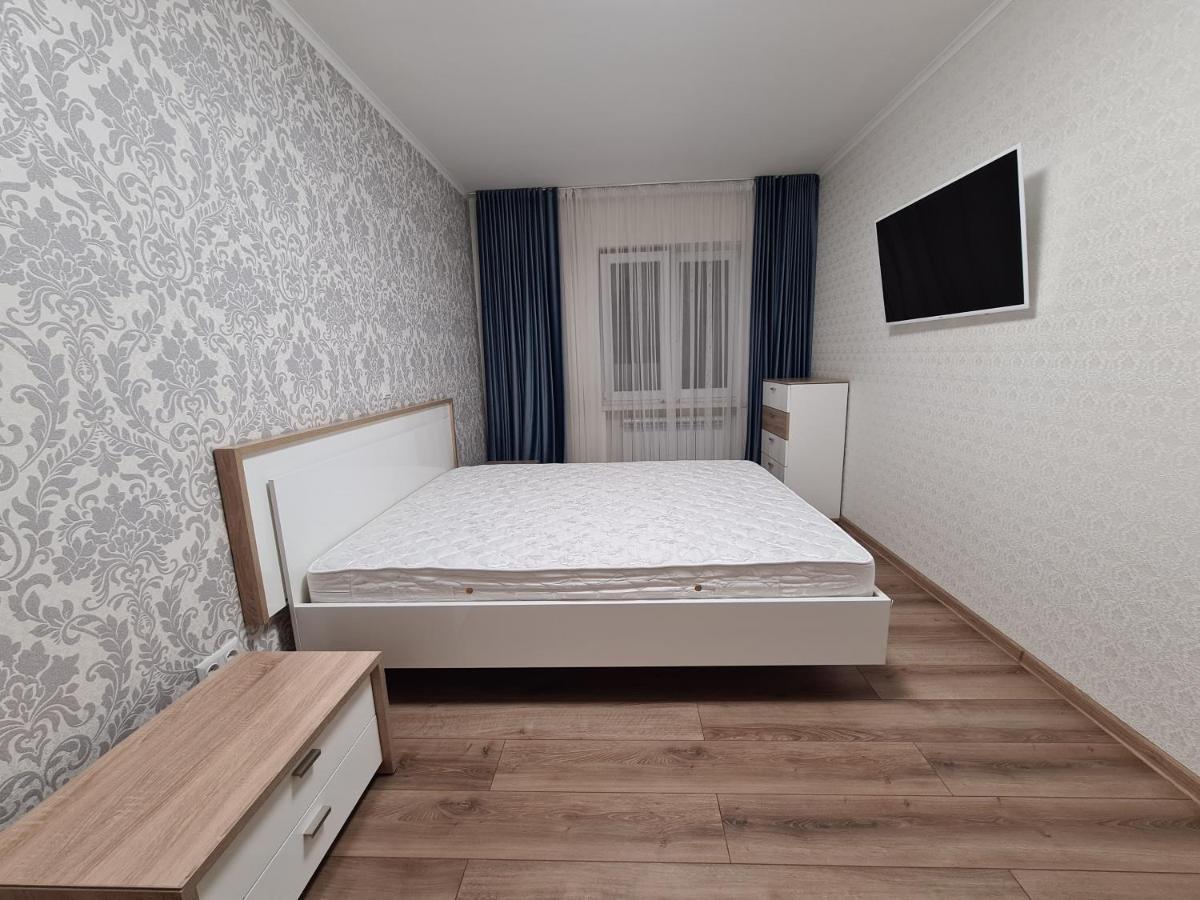 127-Avenue Apartment Çernivtsi Dış mekan fotoğraf
